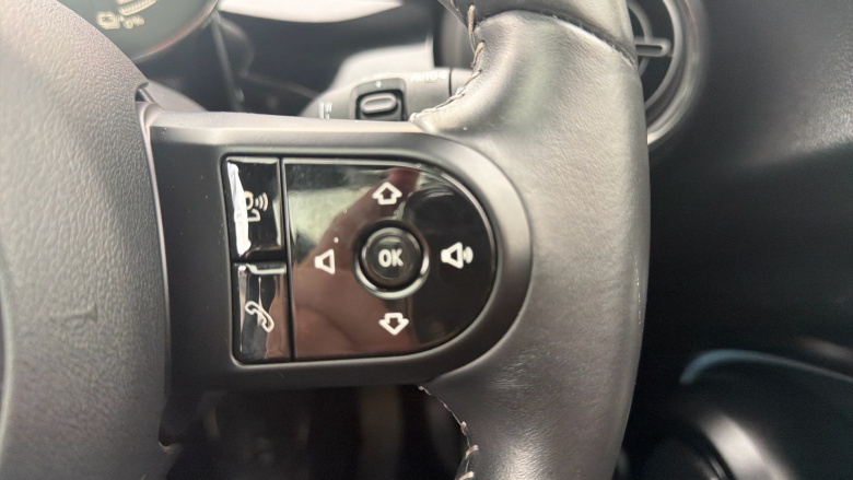 MINI Hatchback 135kW Cooper S Level 3 33kWh 3dr Auto Electric Hatchback